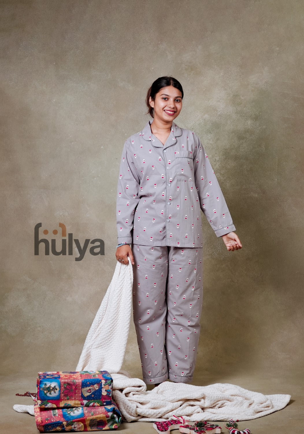 Hulya GREY XMAS PRINTED Pyjama Set for Adults