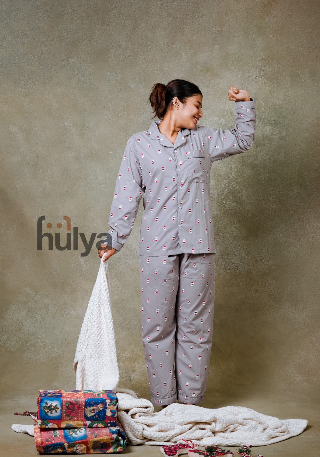 Hulya GREY XMAS PRINTED Pyjama Set for Adults