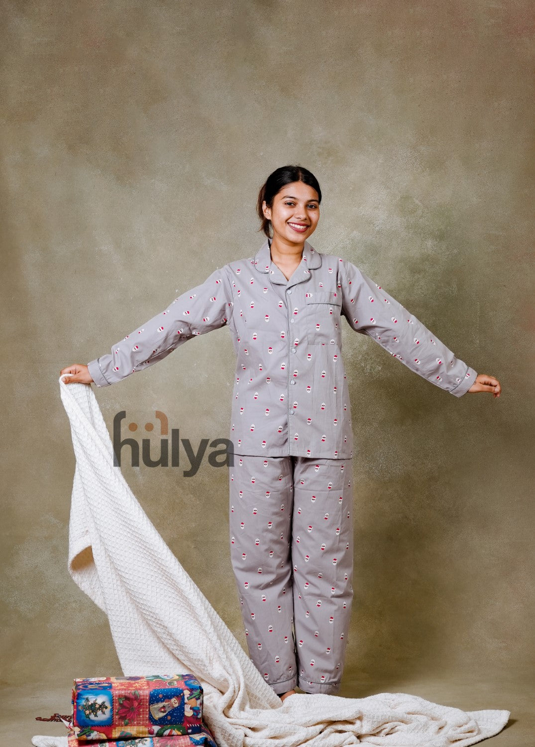 Hulya GREY XMAS PRINTED Pyjama Set for Adults